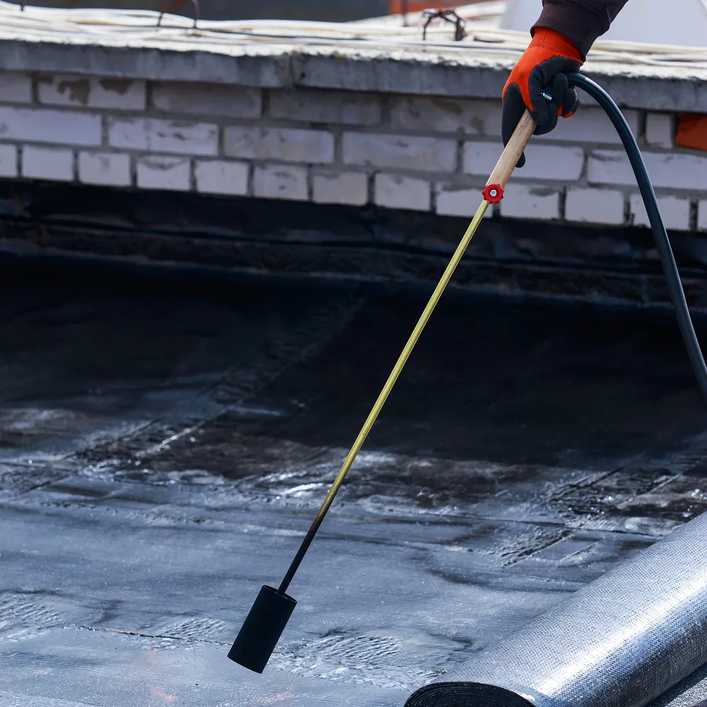 Membrane EPDM ou PVC : quelle étanchéité choisir pour un toit plat à Guyancourt ?